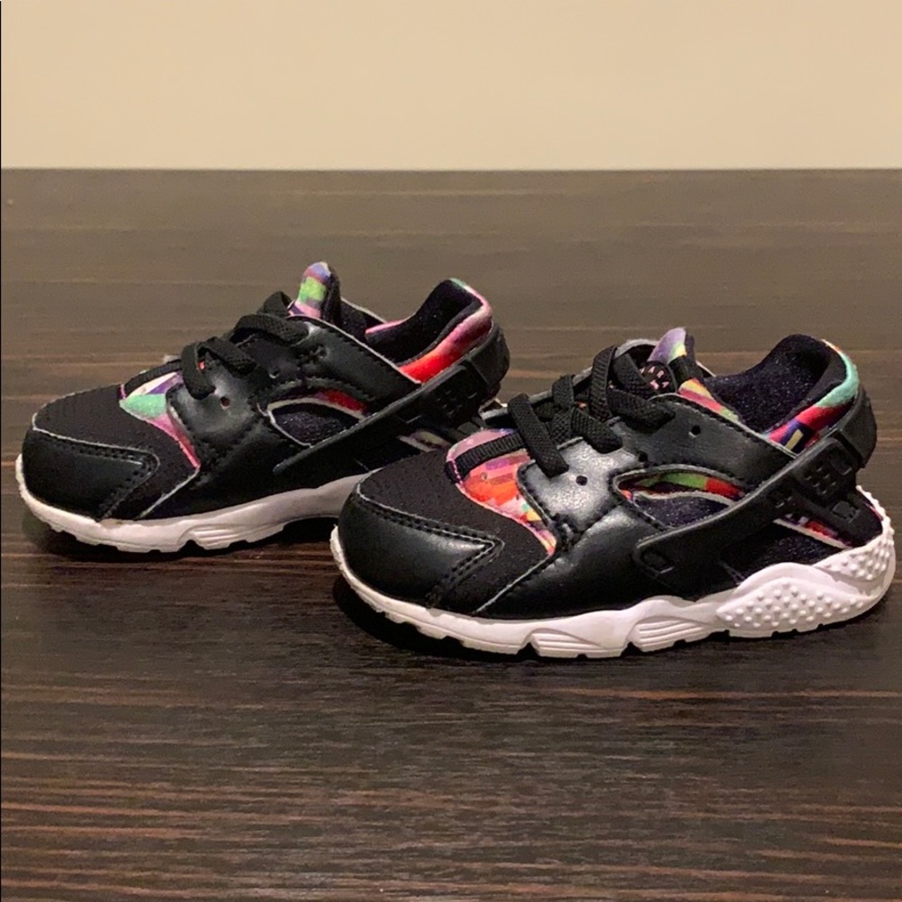 Nike huarache run shoes 7c 7 multi  rainbow
